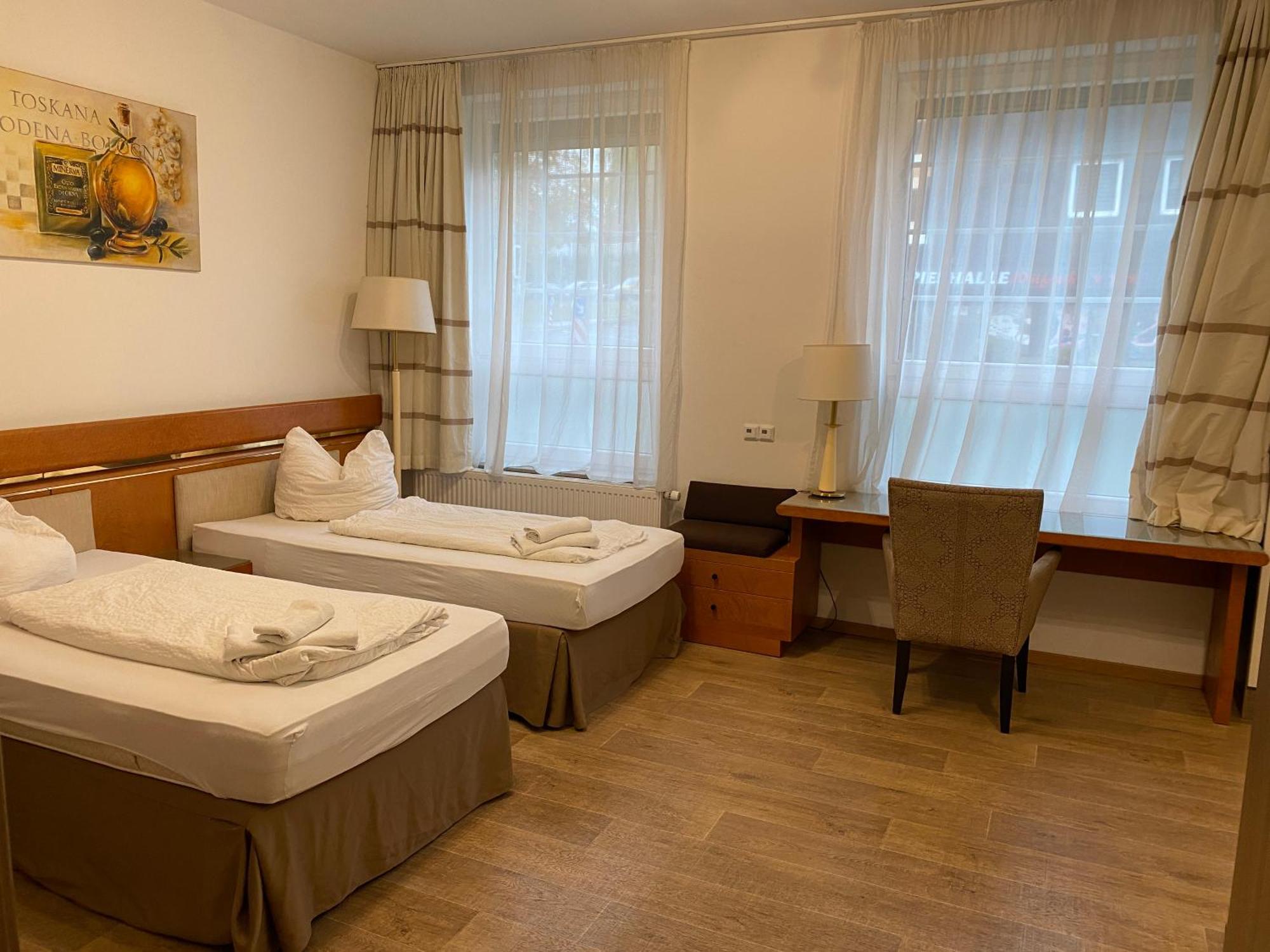 Hotel Gaestezimmer Gasthof Becker Wulfrath Exterior foto